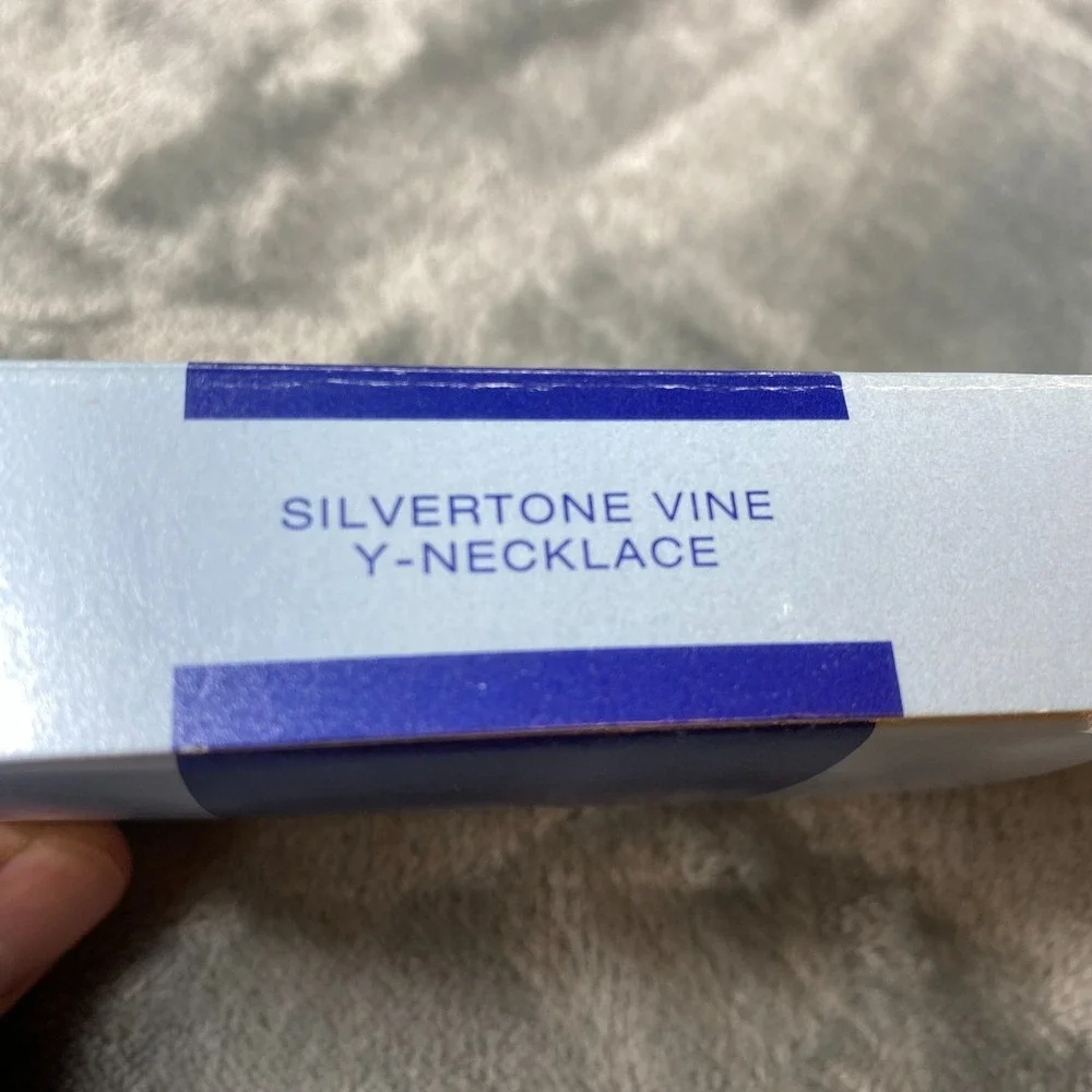 Vintage AVON Silvertone Vine Y-Necklace 18